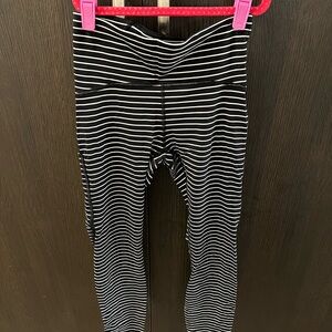 lululemon train times pant size 4